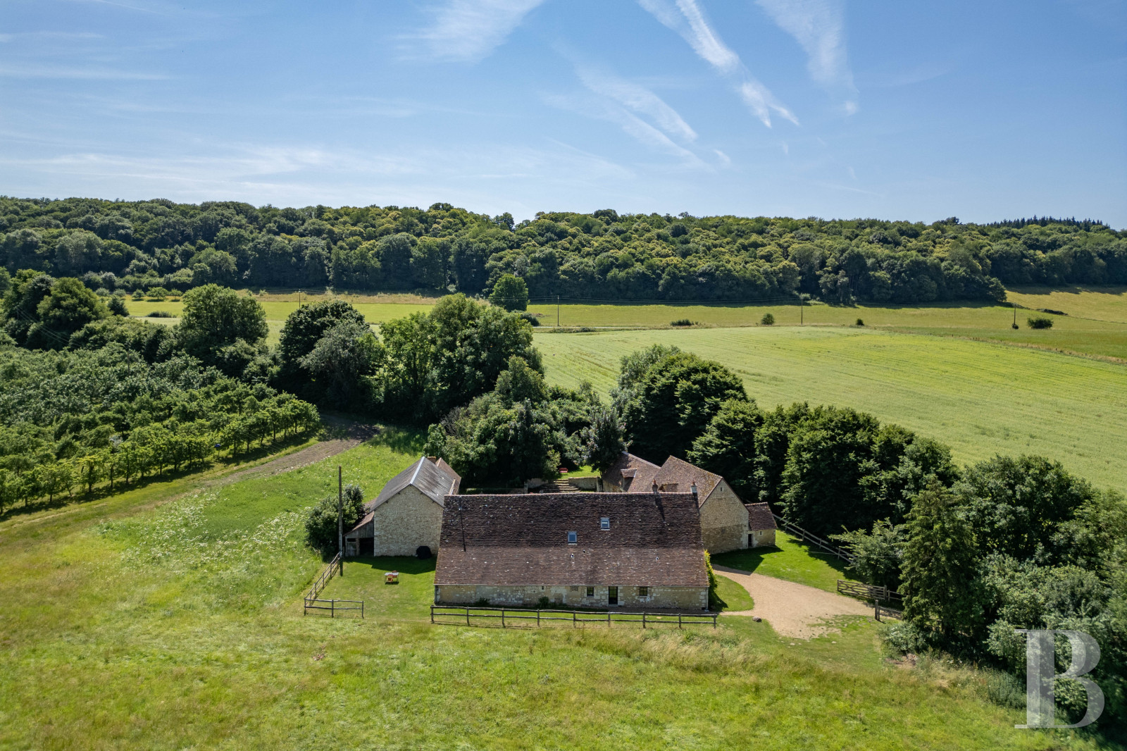 An 18th-century Perche farmhouse converted into a family home in the Orne department, on the border with the Sarthe department - photo  n°2